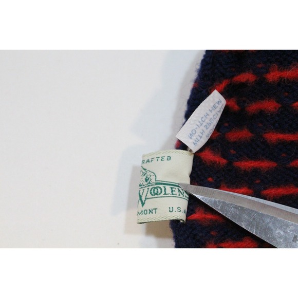 Vintage Stowe Woolens Moose Pattern Blue / Red Knit Ski Hat Made in USA - Picture 6 of 9